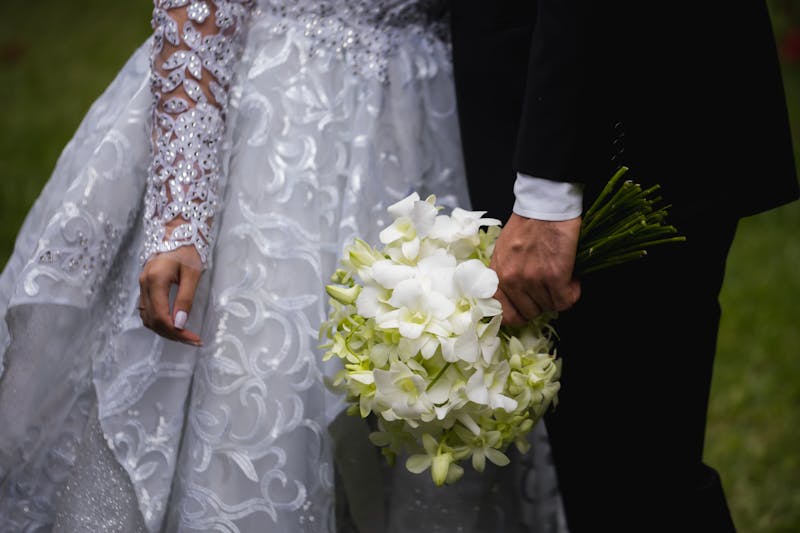Bouquet blanc élégant pour mariage interflora